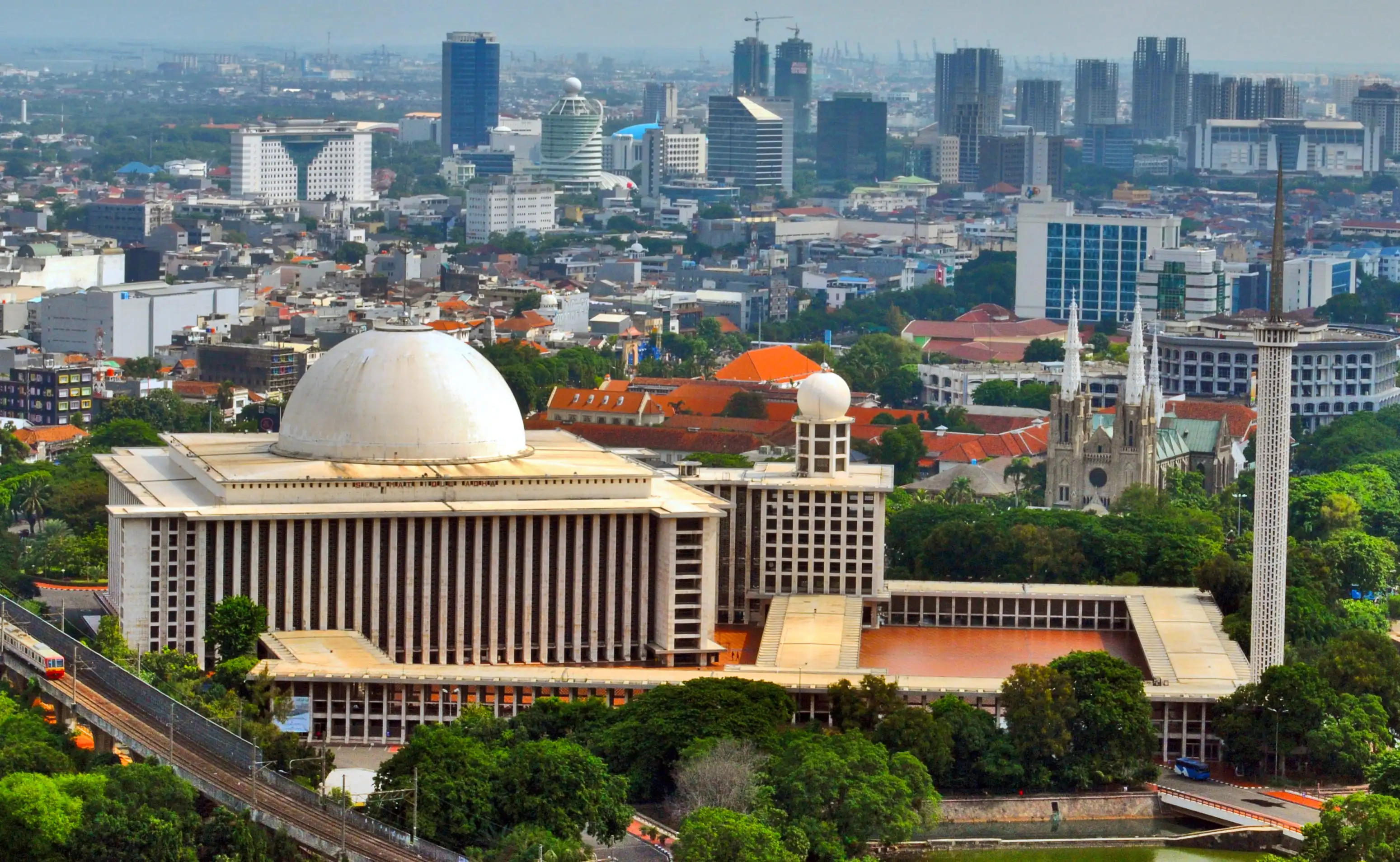 Jakarta City Escape - Paket 3 Hari 2 Malam