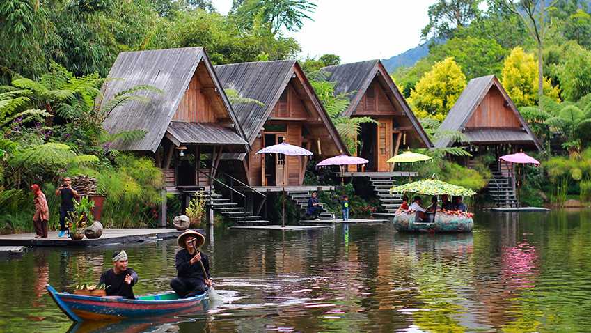 Discover Jakarta Bandung - Paket 4 Hari 3 Malam